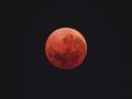 'Luna de Sangre' vista desde la ciudad de Sydney, Australia