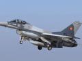 Un F-16 rumano