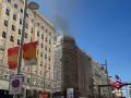 Una nube de humo sorprende en Gran Vía