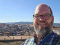Joshua Mercer, sobre el tejado de la catedral de Santiago de Compostela