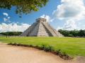 Pirámide de Chichén Itzá, una las siete nuevas maravillas del mundo moderno.