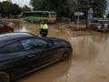 Imagen de algunos coches afectados por la dana en la localidad de Paiporta