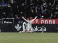 Los jugadores del Albacete celebran un gol de su equipo ante el Real Madrid