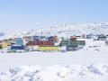 La ciudad de Ilulissat rodeada de paisajes cubiertos de nieve