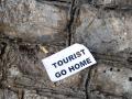 "Turista, vete a casa", el lema del movimiento antiturismo