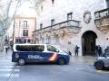 Un furgón de la Policía Nacional llega a la Audiencia Provincial de Baleares