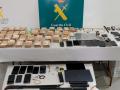 Dinero y efectos intervenidos en la Guardia Civil durante el desarrollo de la operación 'Rubox'