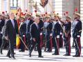 El Rey y el presidente de Portugal en el Patio de la Armería del Palacio Real