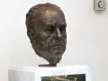 Busto de Fraga en el Senado