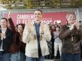 Pedro Sánchez, y el candidato Partido Socialista a la Presidencia de la Junta de Castilla y León, Carlos Martínez, este domingo, en Ponferrada