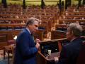 Elías Bendodo y Alberto Núñez Feijóo la semana pasada en el Congreso de los Diputados