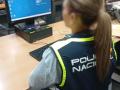 Imagen de una agente de la Policía Nacional