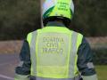 Agente en un control de la Guardia Civil de Tráfico