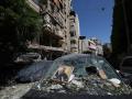 Una fotografía muestra la destrucción en el lugar donde un ataque aéreo israelí tuvo como objetivo un edificio el día anterior en Beirut, Líbano