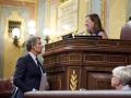 El presidente del PP, Alberto Núñez Feijóo, y la presidenta del Congreso, Francina Armengol
