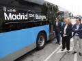 La alcaldesa de Burgos, Cristina Ayala junto al alcalde de Madrid, José Luis Martínez Almeida en el acto de entrega de los 40 autobuses cedidos a la ciudad de Burgos