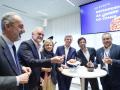 Celebración de la primera 'feira' gallega en el Parlamento Europeo, organizada por el PP y con la participación del presidente del PP, Alfonso Rueda, y el eurodiputado Adrián Vázquez

Sebastián Hipperdinger / Europa Press
06/5/2026