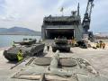 El buque Ysabel carga carros de combate en Ceuta y Melilla para transporte a Tarragona
