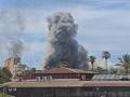 Una columna de humo se levanta en el sur de Líbano tras un bombardeo israelí
