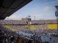 Ambiente previo a la vigilia de oración con el Papa León XIV, en el Estadio Olímpico Lluís Companys