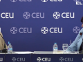 Luis Ventoso y Carmen Martínez-Castro durante los Crusos de Verano del CEU