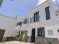Una de las casas que se rifan, en Cuevas del Becerro (Málaga)