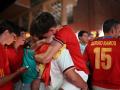 Aficionados de la selección celebran la victoria del Mundial en Don Benito, Badajoz, cuna de Pedro Porro