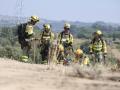Efectivos del operativo antiincendios, este viernes, en Fermoselle, Zamora