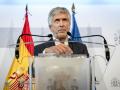 El ministro del Interior, Fernando Grande-Marlaska, atiende a los medios de comunicación tras la reunión del consejo extraordinario de ministros del Interior de la UE por la crisis en Ceuta