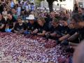 Los pulpeiros y pulpeiras participantes en la gran tapa de pulpo de O Carballiño