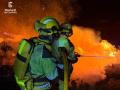 Bomberos del Consorcio provincial de Bomberos de Castellón trabajando en el incendio forestal de Tírig