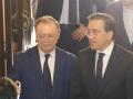 El ministro de Asuntos Exteriores, Unión Europea y Cooperación, José Manuel Albares (d), se reúne con el presidente de Ceuta, Juan Jesús Vivas, este martes en Ceuta