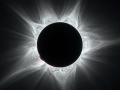 Corona solar visible durante un eclipse solar total