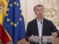 El presidente del Partido Popular, Alberto Núñez Feijóo, atiende a los medios de comunicación, en el Palacio de la Asamblea de Ceuta