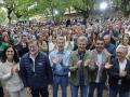 CERDEDO COTOBADE (PONTEVEDRA), 29/08/2026.- El presidente del Partido Popular, Alberto Núñez Feijóo, (c) junto a la secretaria general del Pp de Galicia, Paula Prado, el ex presidente Mariano Rajoy, el presidente regional del partido, Alfonso Rueda, al final del acto con el que el partido inicia el curso político, hoy sábado en Cerdedo-Cotobade, Pontevedra. EFE/Lavandeira jr.