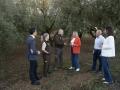 Marta Barrachina junto a guardas rurales