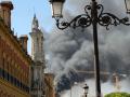 El fuego, originado durante las tareas de soldadura en la planta baja, ha obligado al desalojo inmediato de las personas que están trabajando en dicho proyecto urbanístico