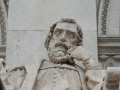 Estatua dedicada a Miguel Servet, obra de Dionisio Lasuén, en el Paraninfo de la Universidad de Zaragoza