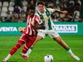 Egoitz tratando de tapar a Cipenga