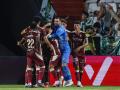 Los jugadores del Córdoba celebran uno de sus goles en Albacete