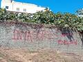 Una pintada en una barriada de Ceuta que exige la expulsión de los "invasores"