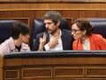 La ministra de Vivienda, Isabel Rodríguez, el ministro de Cultura, Ernest Urtasun, y la ministra de Sanidad, Mónica García, en el Congreso de los Diputados