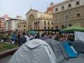 Imagen de la acampada por la vivienda en Alicante