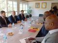 El vicepresidente primero y consejero de Desregulación, Familia y Ayudas Sociales, Carlos Pollán, mantiene una reunión institucional con el embajador de Senegal, Ibrahim Al Khalil Seck