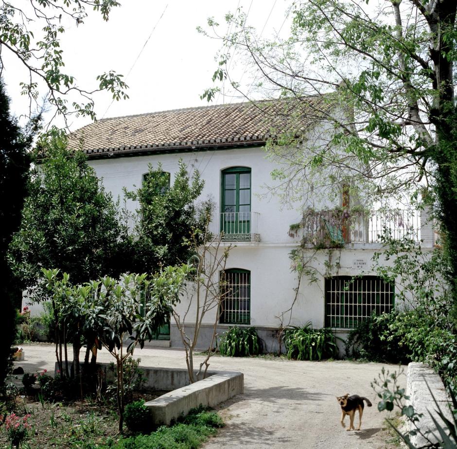GARCIA LORCA, FEDERICO
ESCRITOR ESPAÑOL. FUENTEVAQUEROS (GRANADA). 1898-1936
HUERTA DE SAN VICENTE, CASA EN LA QUE VIVIO EN GRANADA