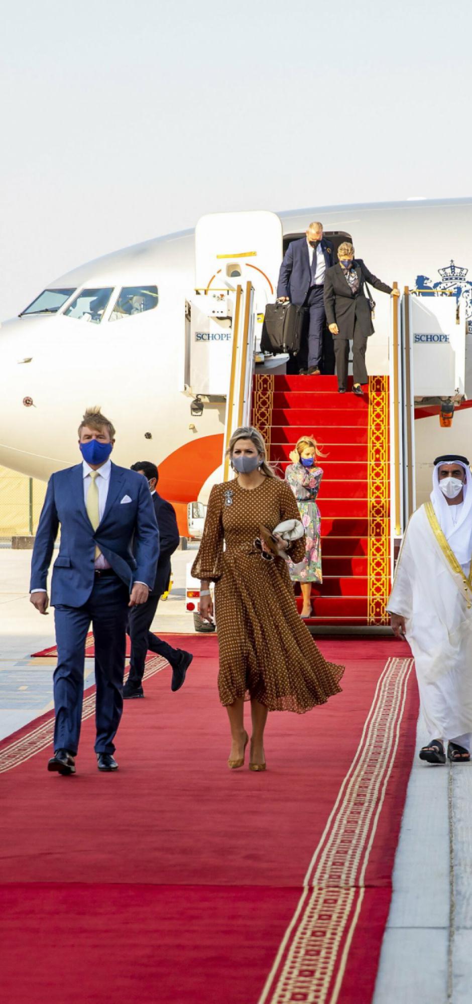 King Willem Alexander and Queen Maxima of The Netherlands arrive at the Airport of Abu Dhabi, on November 02, 2021, for their visit on the 3th of November to Pure Harvest and the World Expo 2020 Dubai *