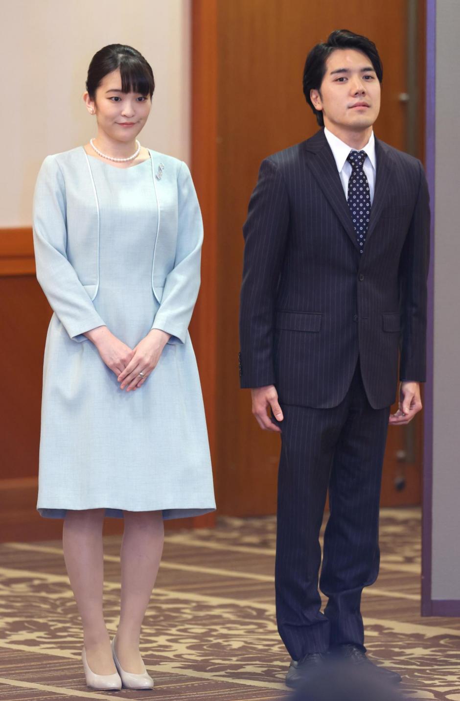 Mako Komuro (former Princess Mako of Akishino) and Kei Komuro attending a press conference to announce their marriage