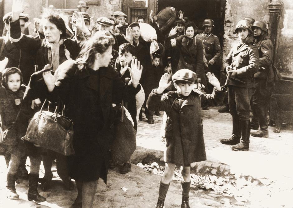 Gueto judío de Varsovia , Polonia en mayo de 1943