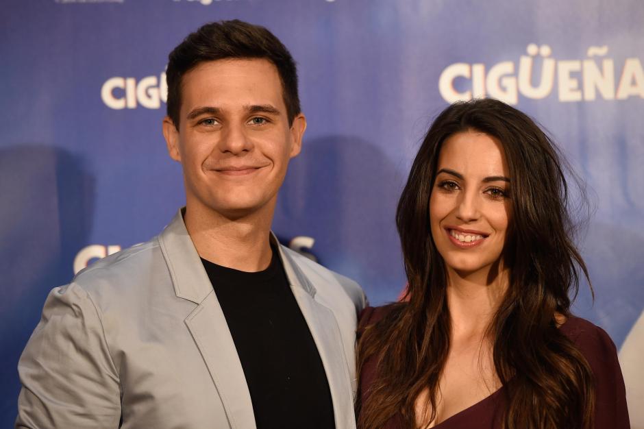 El presentador Christian Gálvez y la ex atleta Almudena Cid durante la promoción de la película 'Cigüeñas'.
Madrid. 29/09/2016