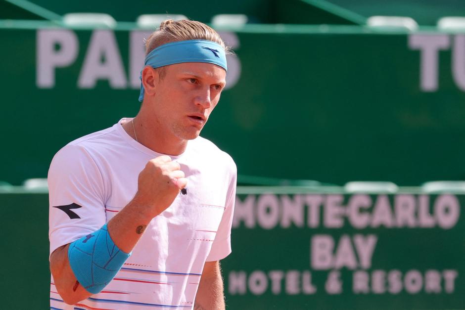Alejandro Davidovich celebra un punto durante su partido contra Taylor Fritz